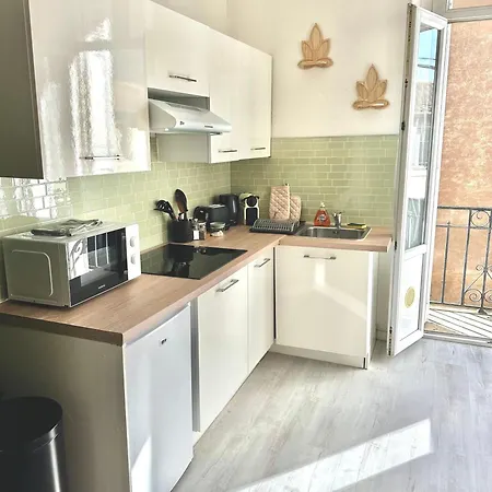 Sylvestre - Climatise - Entre Gare & Cite Apartment